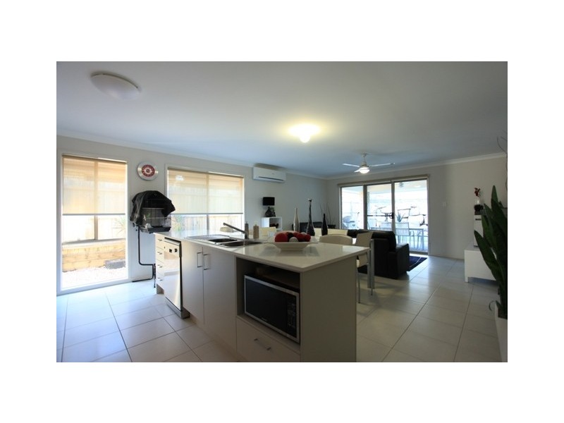 73 Daintree Circuit, North Lakes QLD 4509