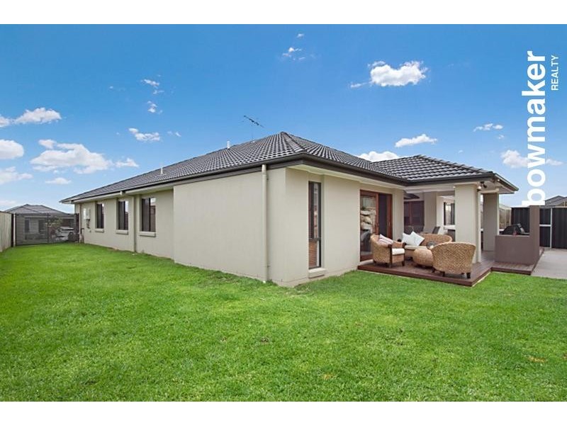 13 Severn Crescent, North Lakes QLD 4509