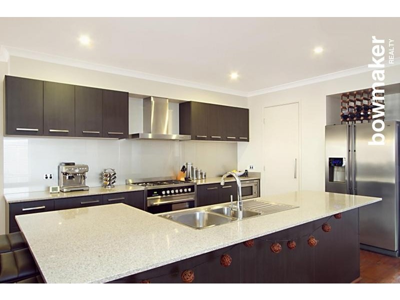 13 Severn Crescent, North Lakes QLD 4509