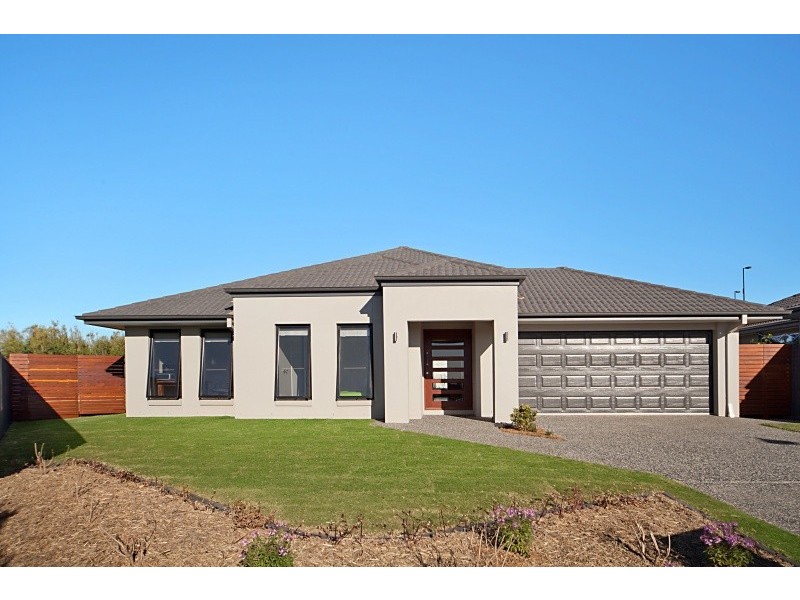 4 Menara Circuit, North Lakes QLD 4509