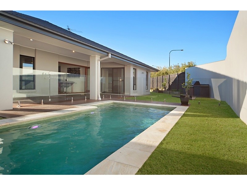 4 Menara Circuit, North Lakes QLD 4509