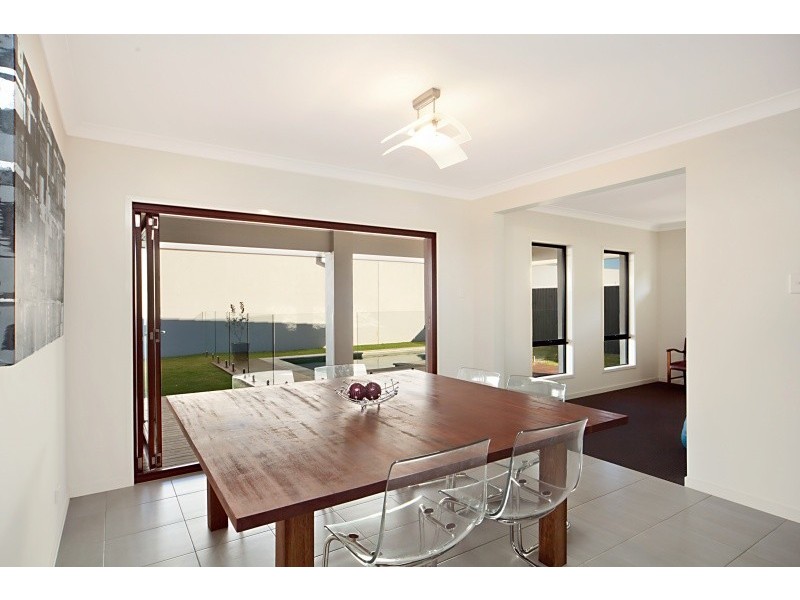 4 Menara Circuit, North Lakes QLD 4509