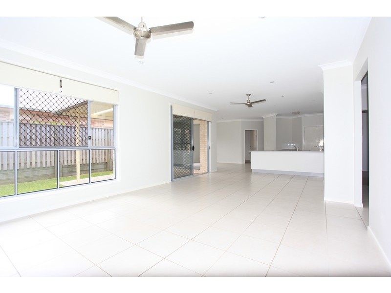 34 Peron Crescent, North Lakes QLD 4509