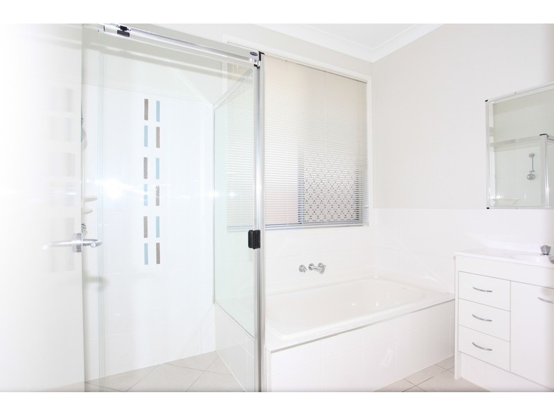 34 Peron Crescent, North Lakes QLD 4509