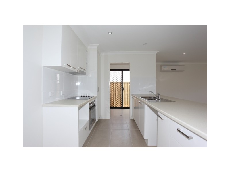 37 Bowerbird Crescent Essencia, Dakabin QLD 4503