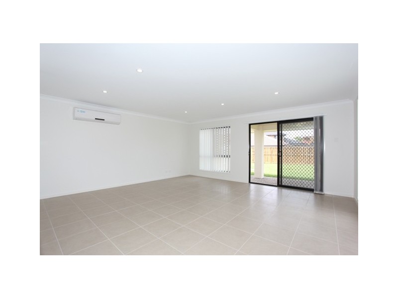 37 Bowerbird Crescent Essencia, Dakabin QLD 4503