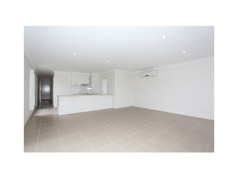 37 Bowerbird Crescent Essencia, Dakabin QLD 4503