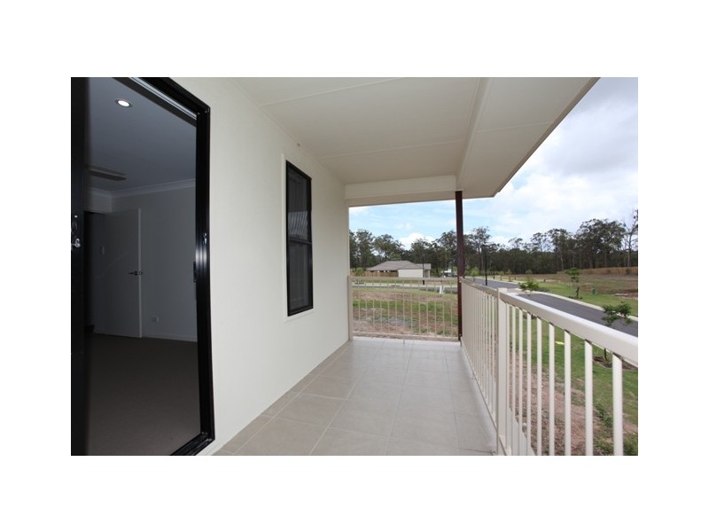 37 Bowerbird Crescent Essencia, Dakabin QLD 4503