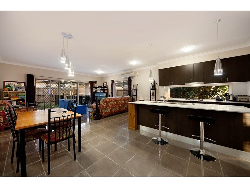 23 Langham Crescent, North Lakes QLD 4509