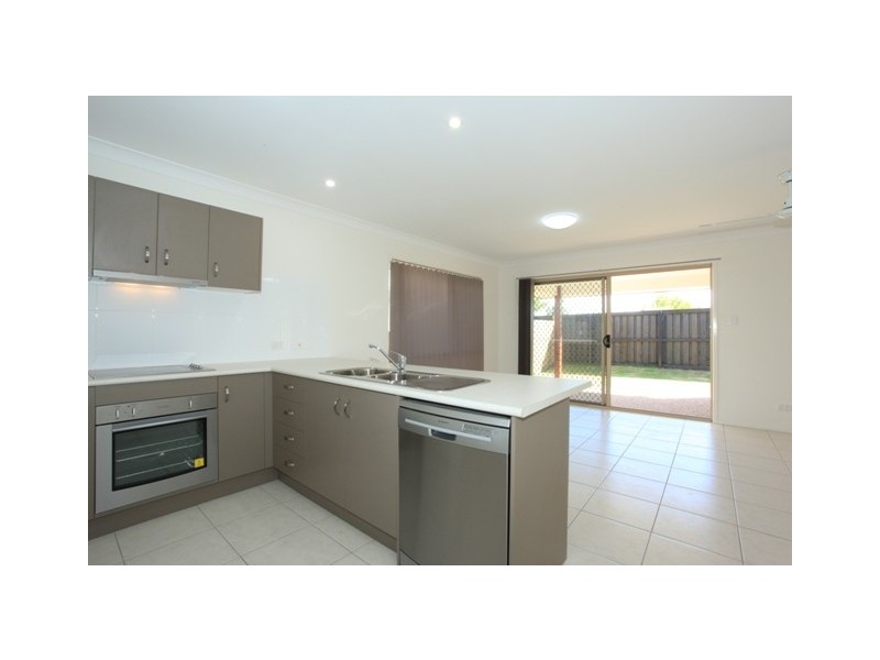 117 Mackintosh Drive, North Lakes QLD 4509