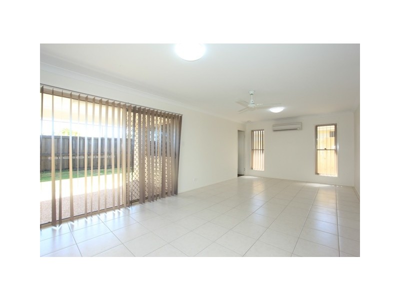 117 Mackintosh Drive, North Lakes QLD 4509