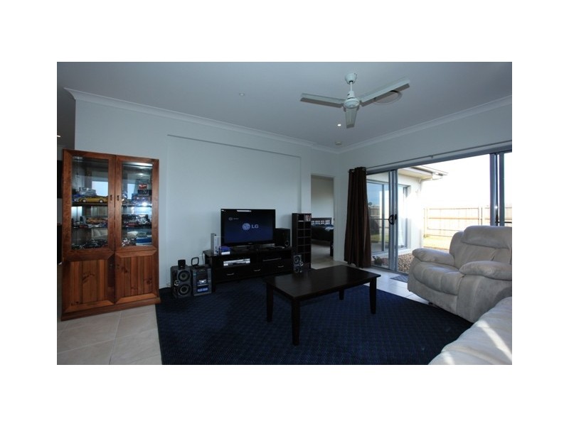 6 Crenshaw Street, North Lakes QLD 4509