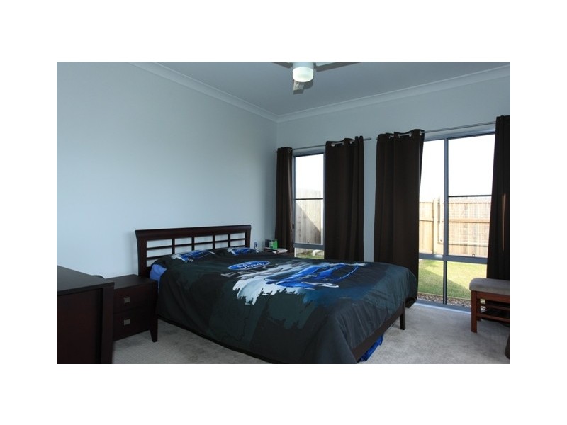 6 Crenshaw Street, North Lakes QLD 4509