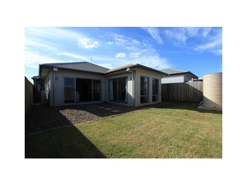 6 Crenshaw Street, North Lakes QLD 4509