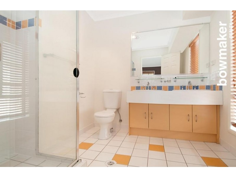 18 Sandpiper Avenue, North Lakes QLD 4509