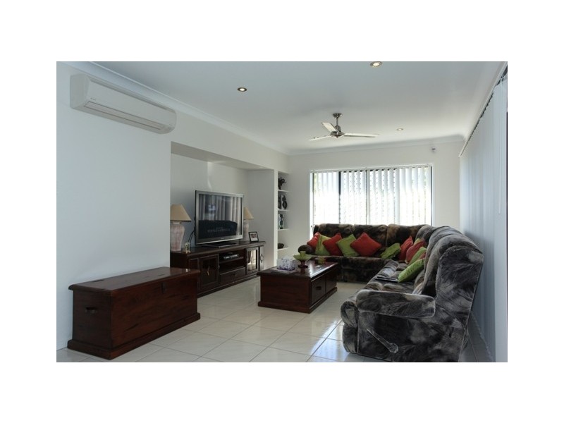 27 Merion Crescent, North Lakes QLD 4509