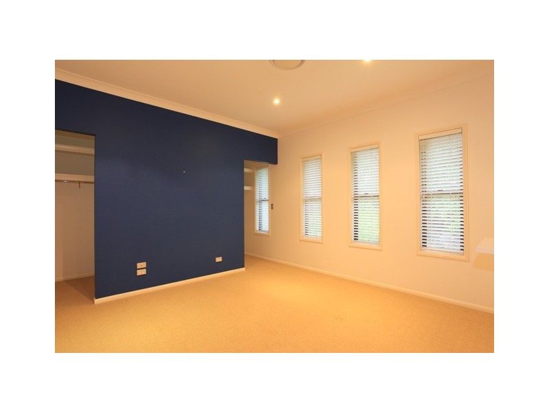 6 Brookfield Street, North Lakes QLD 4509