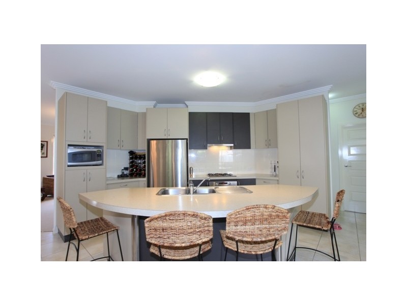 19 Whitebeech Court, North Lakes QLD 4509