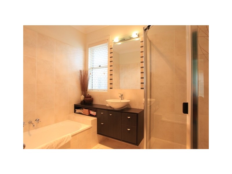 19 Whitebeech Court, North Lakes QLD 4509