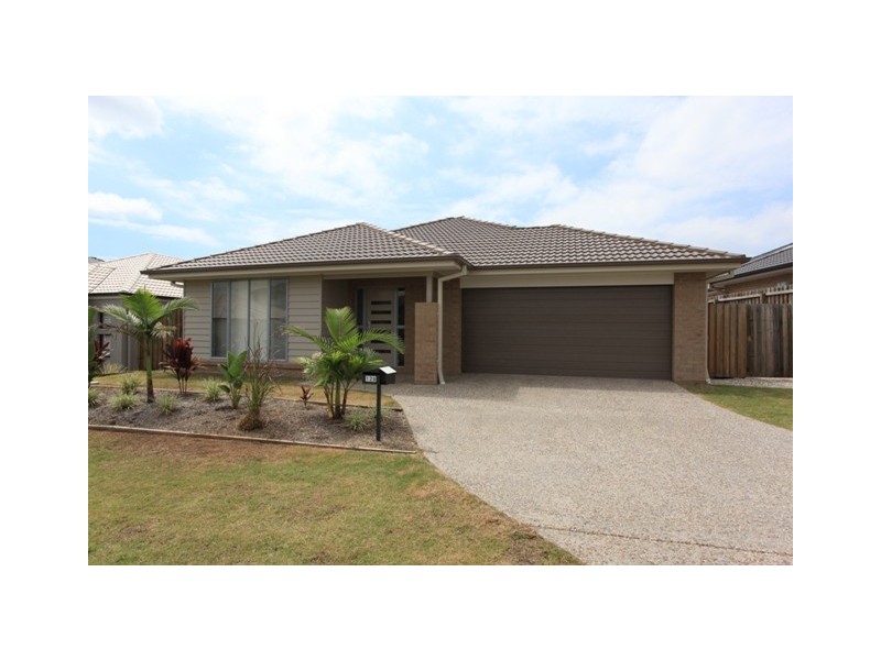 128 Mackintosh Drive, North Lakes QLD 4509