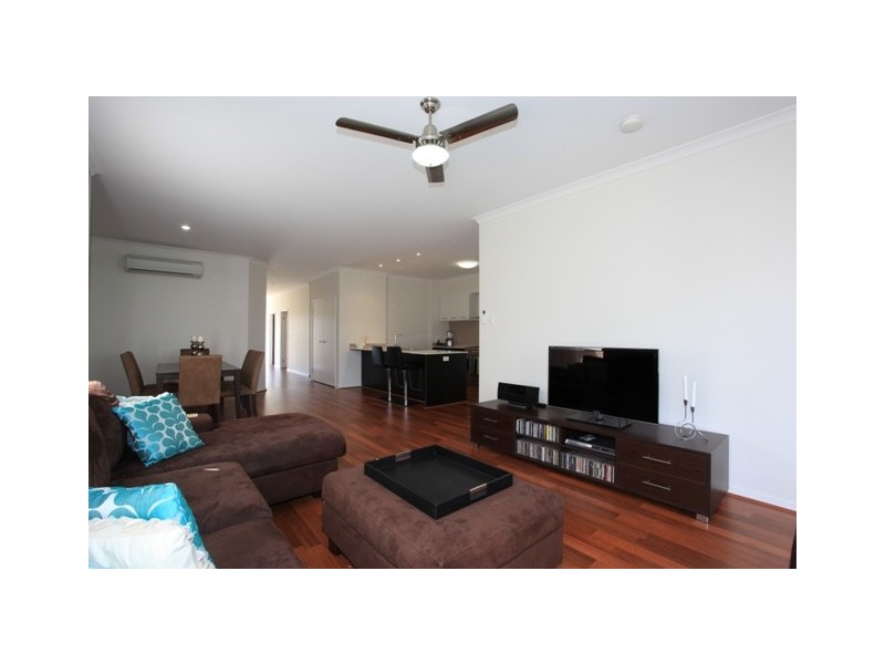 11 Friars Crescent, North Lakes QLD 4509