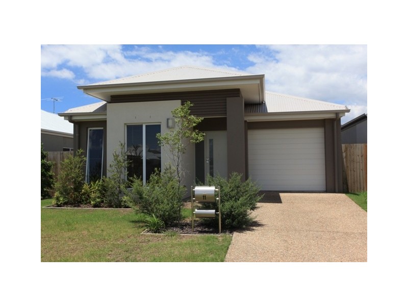 11 Friars Crescent, North Lakes QLD 4509
