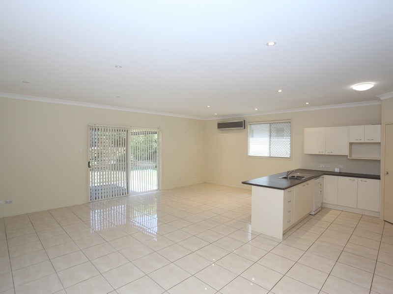10 Satinash Court, North Lakes QLD 4509