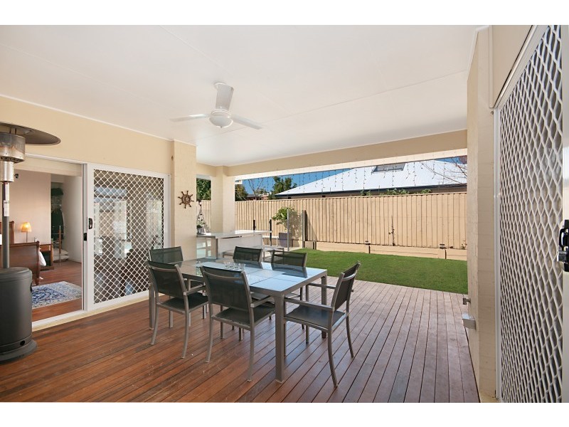 1 Allenby Close, North Lakes QLD 4509