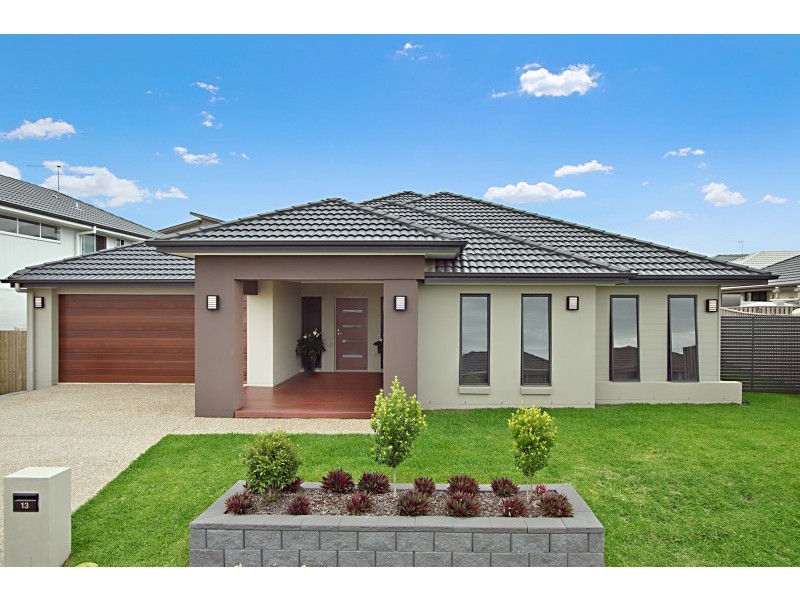 13 Severn Crescent, North Lakes QLD 4509