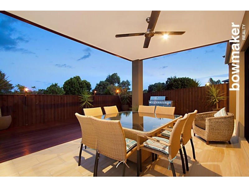 12 Nicklaus Parade, North Lakes QLD 4509