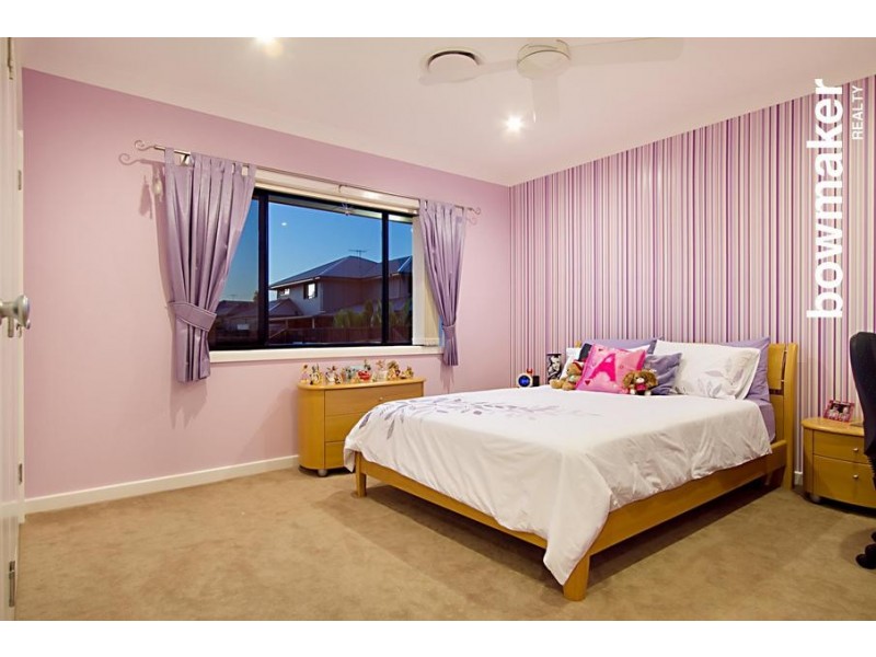 12 Nicklaus Parade, North Lakes QLD 4509