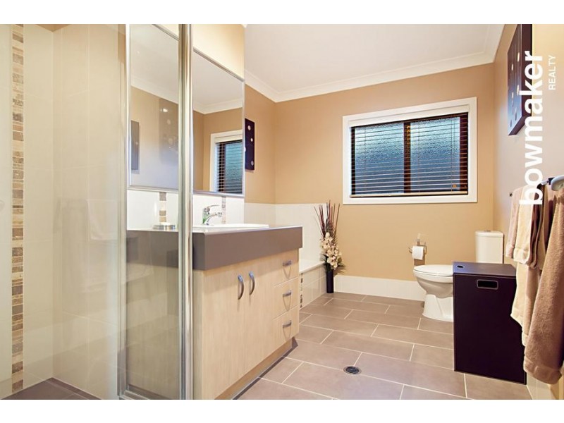 12 Nicklaus Parade, North Lakes QLD 4509