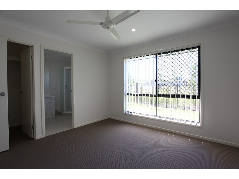 52 Augusta Parade, North Lakes QLD 4509