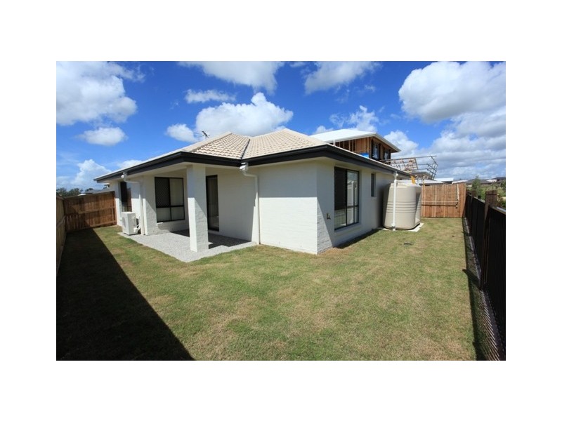 52 Augusta Parade, North Lakes QLD 4509