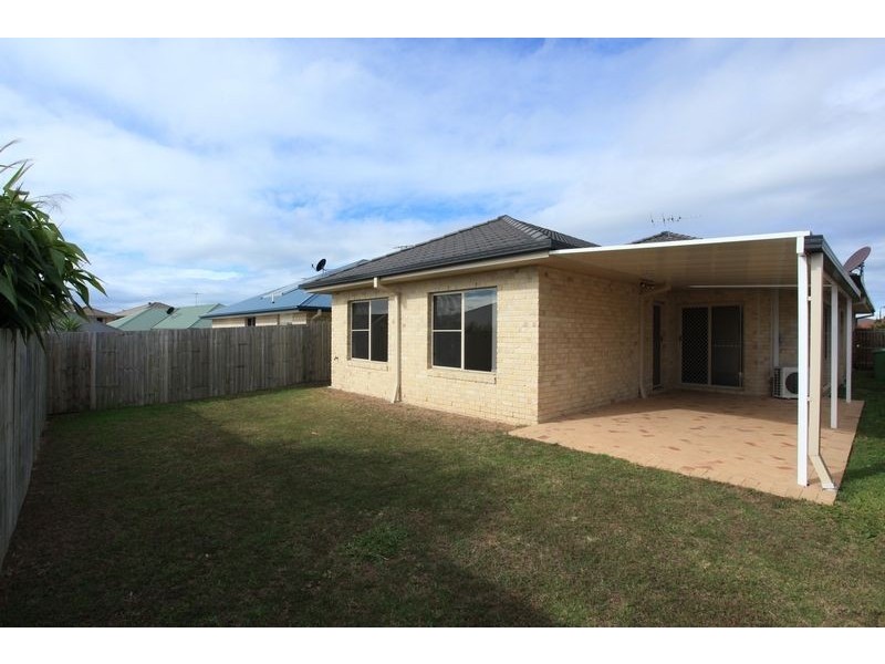 11 Kurrajong Circuit, North Lakes QLD 4509