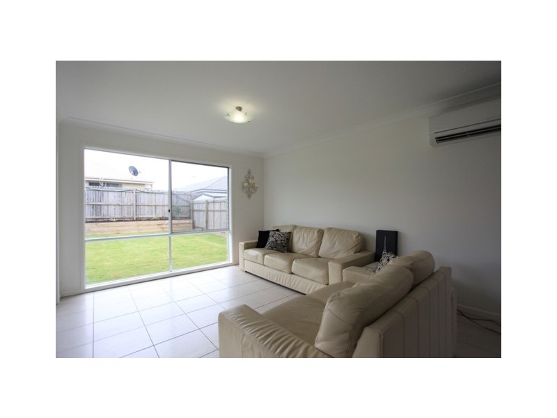 40 Mackintosh Drive, North Lakes QLD 4509