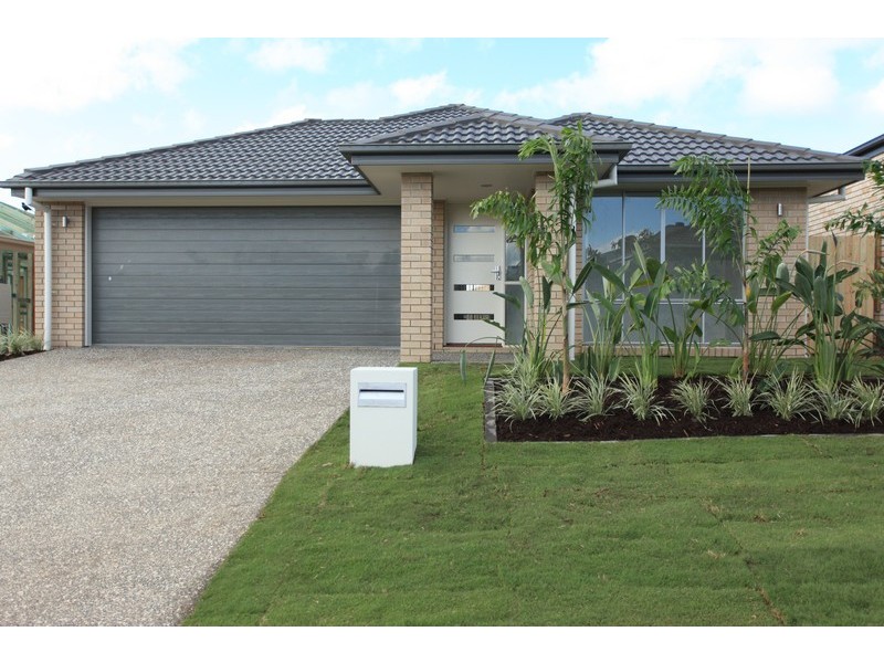16 Melville Parade, North Lakes QLD 4509