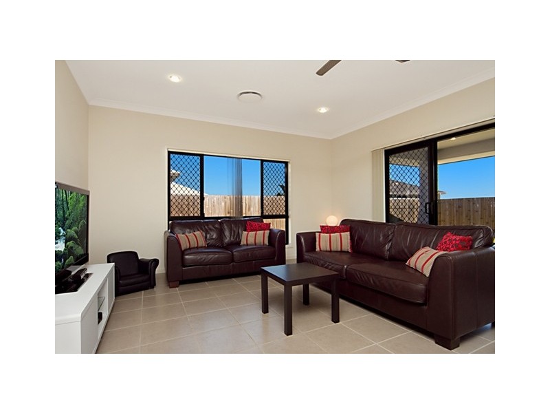 60 Langer Circuit, North Lakes QLD 4509