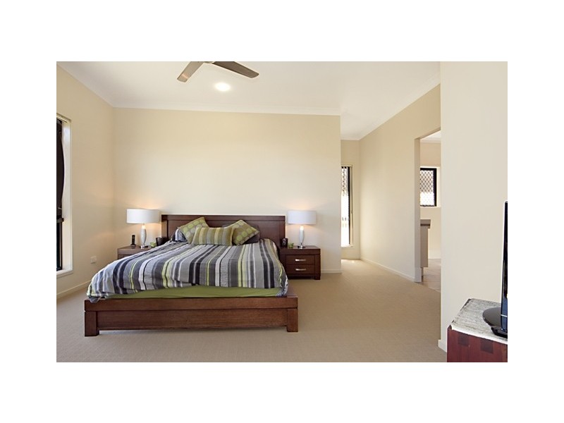 60 Langer Circuit, North Lakes QLD 4509