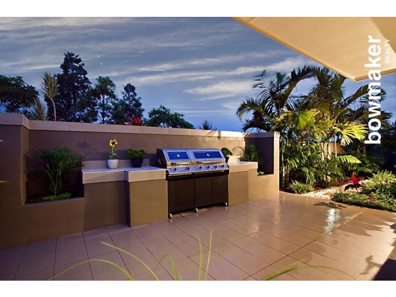 18 Nicklaus Parade, North Lakes QLD 4509