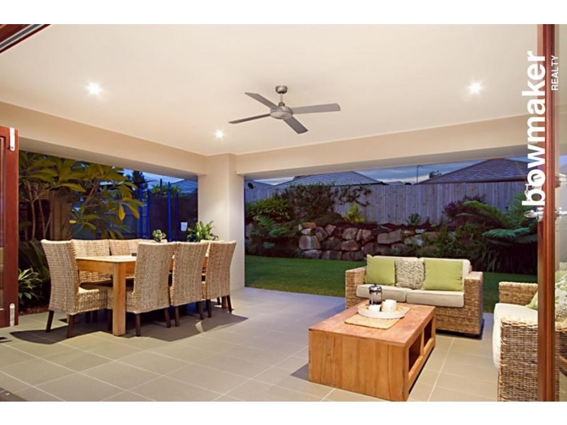 18 Nicklaus Parade, North Lakes QLD 4509