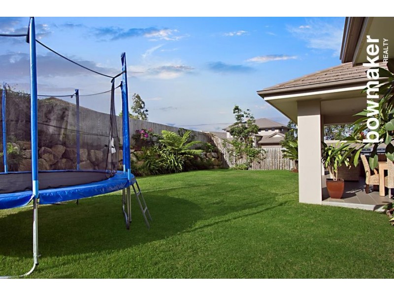 18 Nicklaus Parade, North Lakes QLD 4509