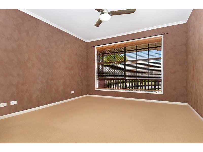 18 Sandpiper Avenue, North Lakes QLD 4509