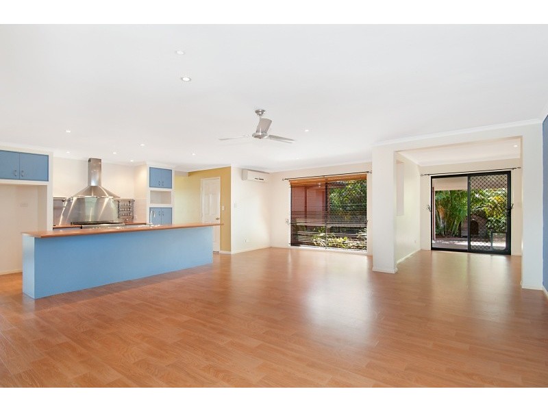 18 Sandpiper Avenue, North Lakes QLD 4509