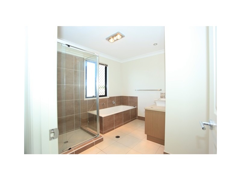 18 Bonnet Parade, Mango Hill QLD 4509