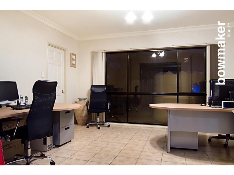 4 Chilton Crescent, North Lakes QLD 4509