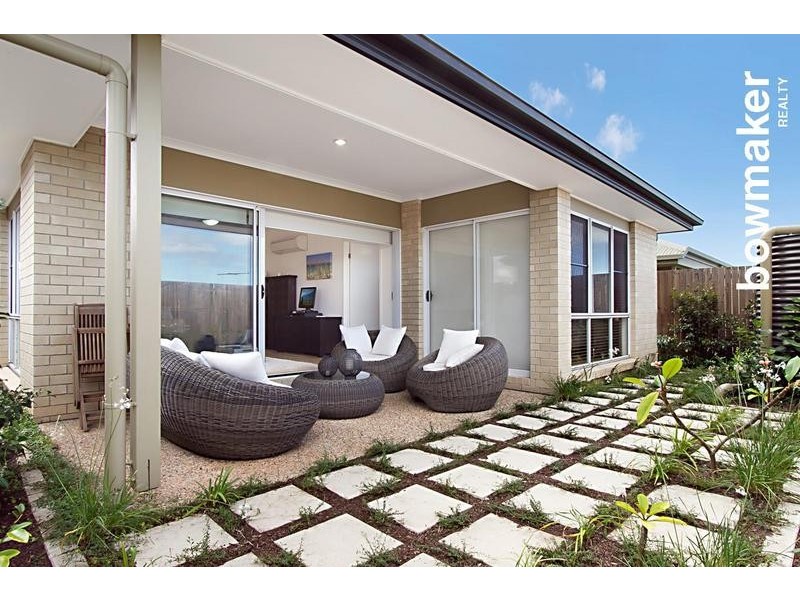 11 Moonie Crescent, North Lakes QLD 4509