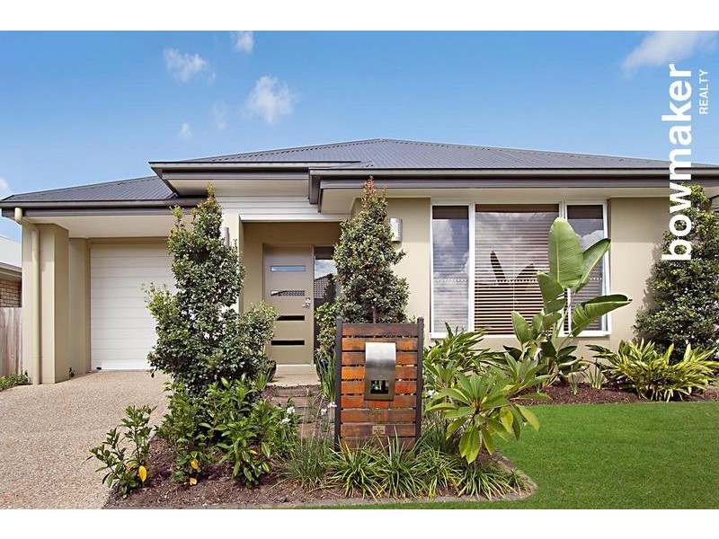 11 Moonie Crescent, North Lakes QLD 4509