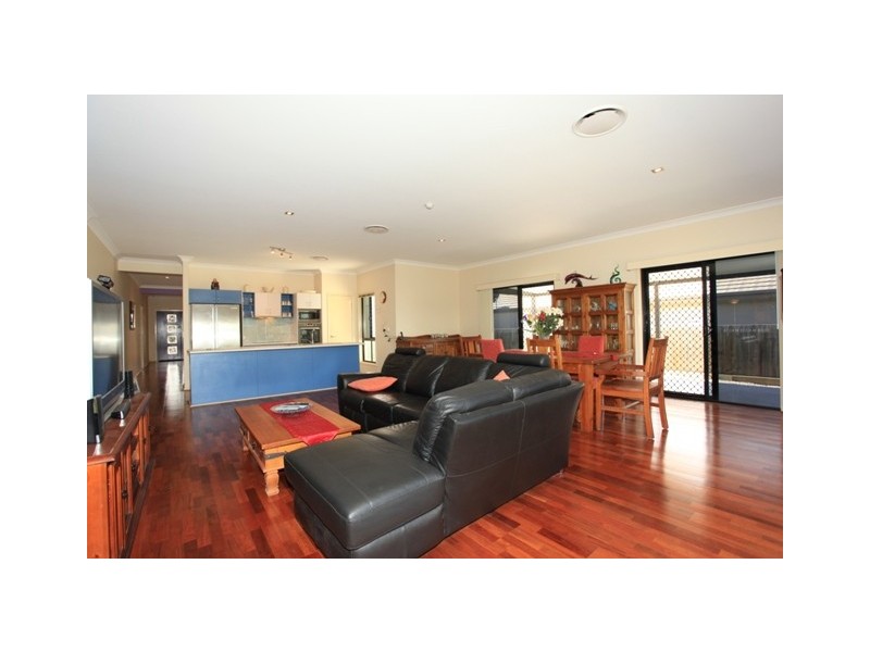 17 Picabeen Court, North Lakes QLD 4509