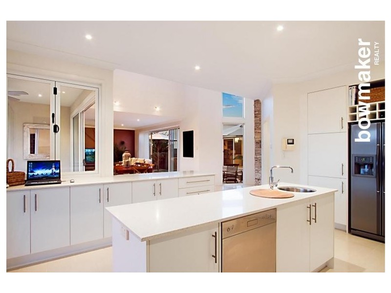 52 Sandpiper Avenue, North Lakes QLD 4509
